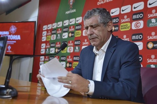 consultando a cábula.jpg