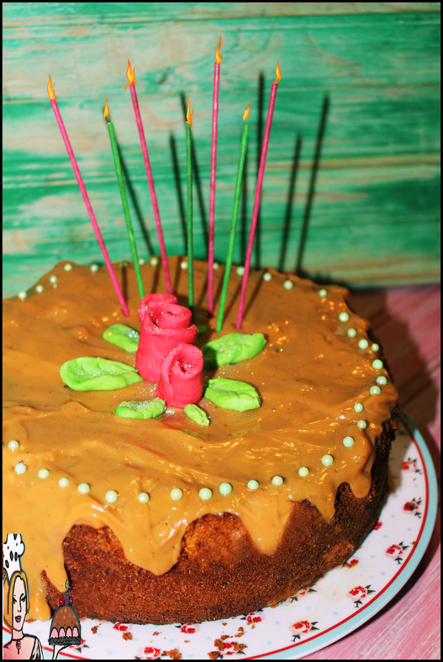 Bolo de anos.jpg Bolo de anos.jpg