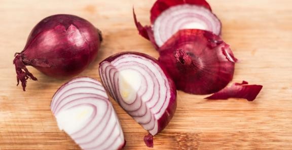 sliced-onion.jpg